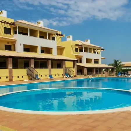 Condominio Do Pinhal *
